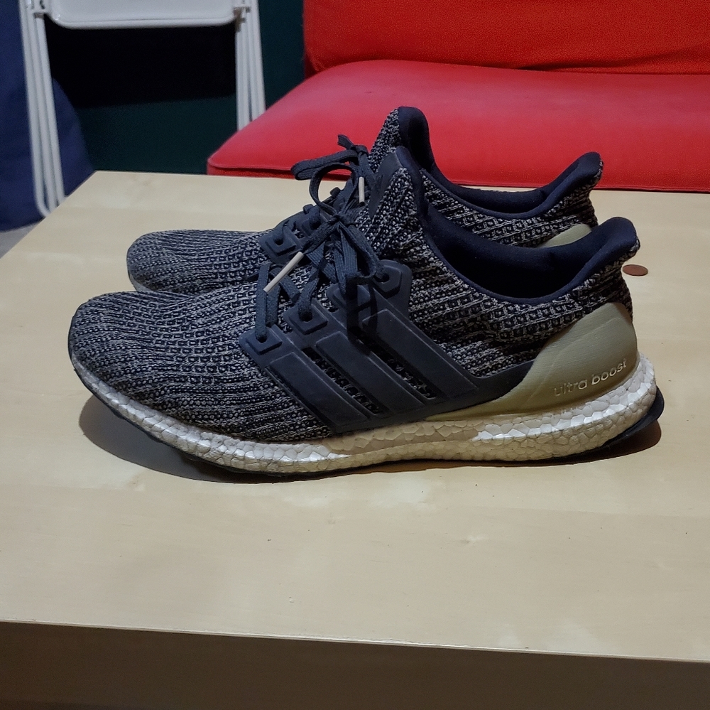 Adidas Ultraboost 4.0